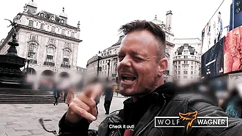 Ребекка Джейн Смит трахается с огромным членом