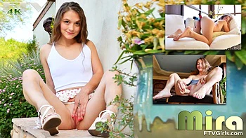 Adolescente morena faz strip e leva rola no cu ao ar livre