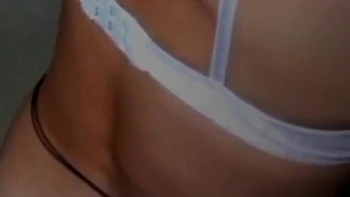 Garota indiana gostosa se despiu no albergue