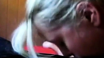 Casal alemão amador faz boquete hardcore em POV