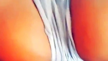 Teen amateur Porsha se branle en solo