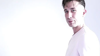 Stepmom deepthroats and facefucks in fishnets