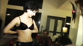 Orgia salvaje: Devin Wolf y Jonathan Simms lamen culos y follan