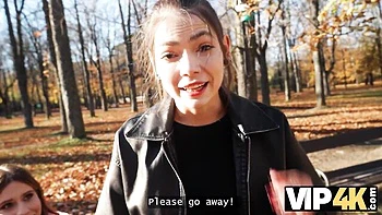 Chica húngara follada por rico desconocido POV