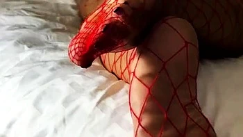 Amateur Kira Sinn con culo gordo castigada y follada