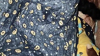 Desi Amateur Playing With Her Hairy Boobs