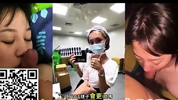 Teen japonesa masturbando a buceta por cima da calcinha