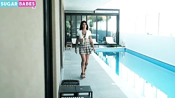 Trio grego: homem prende duas garotas para foda quente MMF