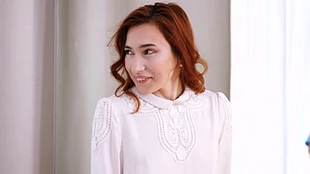 Adolescente russe Angie massage anal et fellation hardcore