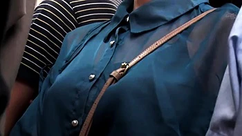 Милая азиатка трахается и дрочит в групповом сексе