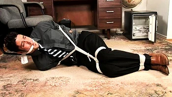 Femdom Mistress Fucks Amateur BDSM Sluts