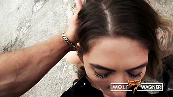 Mãe alemã curvilínea fodida por amador