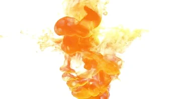 Naomi Bennet chupando e bebendo xixi tcheco