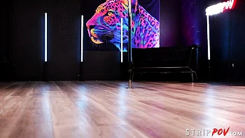 Nicole rides ebony dick, twerks and gets lapdance fuck