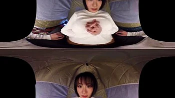 Camping Babe saugt Schwanz im VR Cowgirl