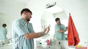 Luna Blackx milf peituda fodida forte com dois caras