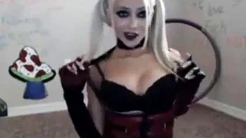 Modelo webcam caliente se masturba con dildo