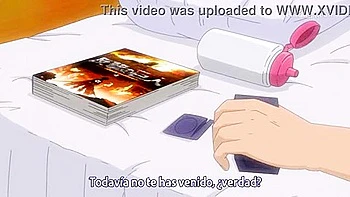 Chica japonesa joven lame tetas y recibe creampie