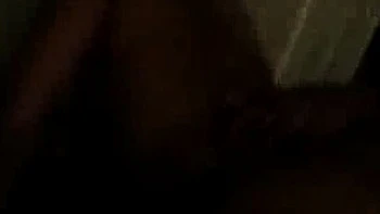 Esposa safada fodida na cara por enorme pau negro