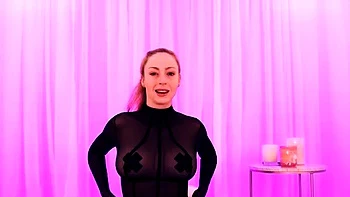 Nikki Kit OD: Blonde Goddess' Nylon Ass Masturbation