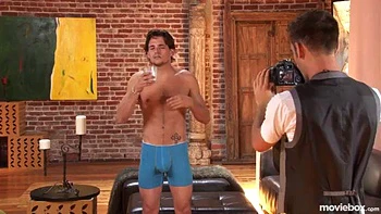 Fellation, cowgirl et missionnaire en feu