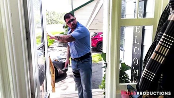 Autumns heißer Dreier in Quebec endet mit Anal-Spritze