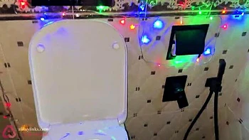 Russian POV Pissing Close-Ups: Dirty Pussy & Pads Xmas Golden Shower