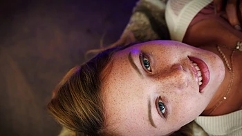 Freckled teens Dixie Lynn and Madison suck on the sofa