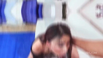 Primer anal y polla en boca de Kala Grey con Bruno