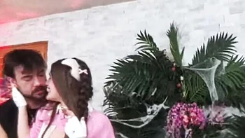 Нэйд Насти и Джунипер жарят с грязными минетами в лицо