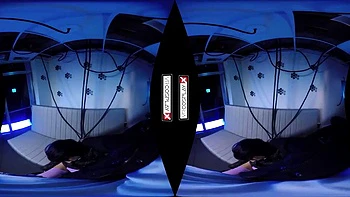 Hart gefesselt und gefickt in VR