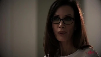 Brunetes lésbicas chupando e se masturbando até gozar