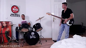 Pipe rude, levrette et cowgirl sur grosse chatte et gros pénis