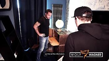 Julia Exclusiv's big-tit mom blowjob POV