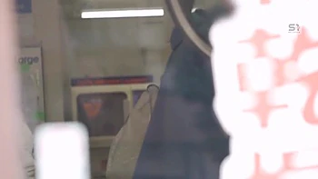 Faule asiatische Babe Aika Yumeno große Titten Creampie