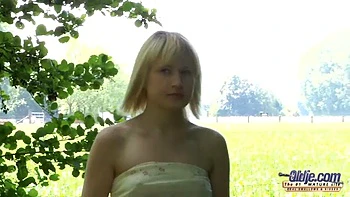 Fantasmes hardcore amateurs de MILF blonde séduisante