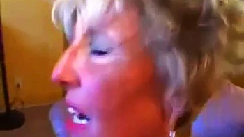 Roxy Rose fodida: Buceta, cachorrinho, cowgirl