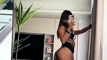 Asiatisches molliges Teen Solo