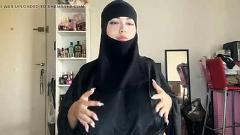 Big Muslim Tits Make You Cum Fast