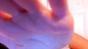 BellaBrookz ASMR murmure seins et tétons