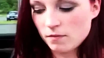 Milenas große natürliche deutsche Titten beim Laktieren