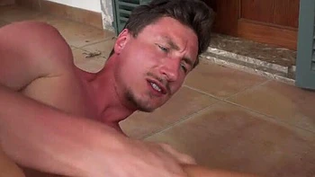 Orgia amadora alemã: peitos grandes, lambida de buceta, foda louca