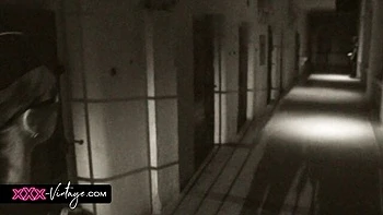 Tarra White et Eliska Cross baisent lesbiennes aux gros seins