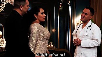 Esclave sexuelle Gali Diva gangbang à la levrette