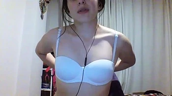 Amateur Pussy Spread Flashing