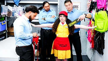 Pixie Smalls und Juan Largo bei hartem Gangbang