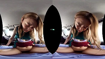 Sexo selvagem e suado no carro com Gyaru e boquete