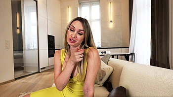 Micky Muffin wird hart interracial gefickt