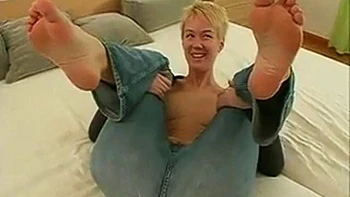 Rubia follada a culo y vaquera