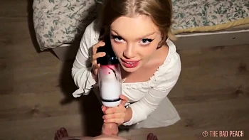 Ihr Mund oder der Bad Peach Toy? - Ashby Winter